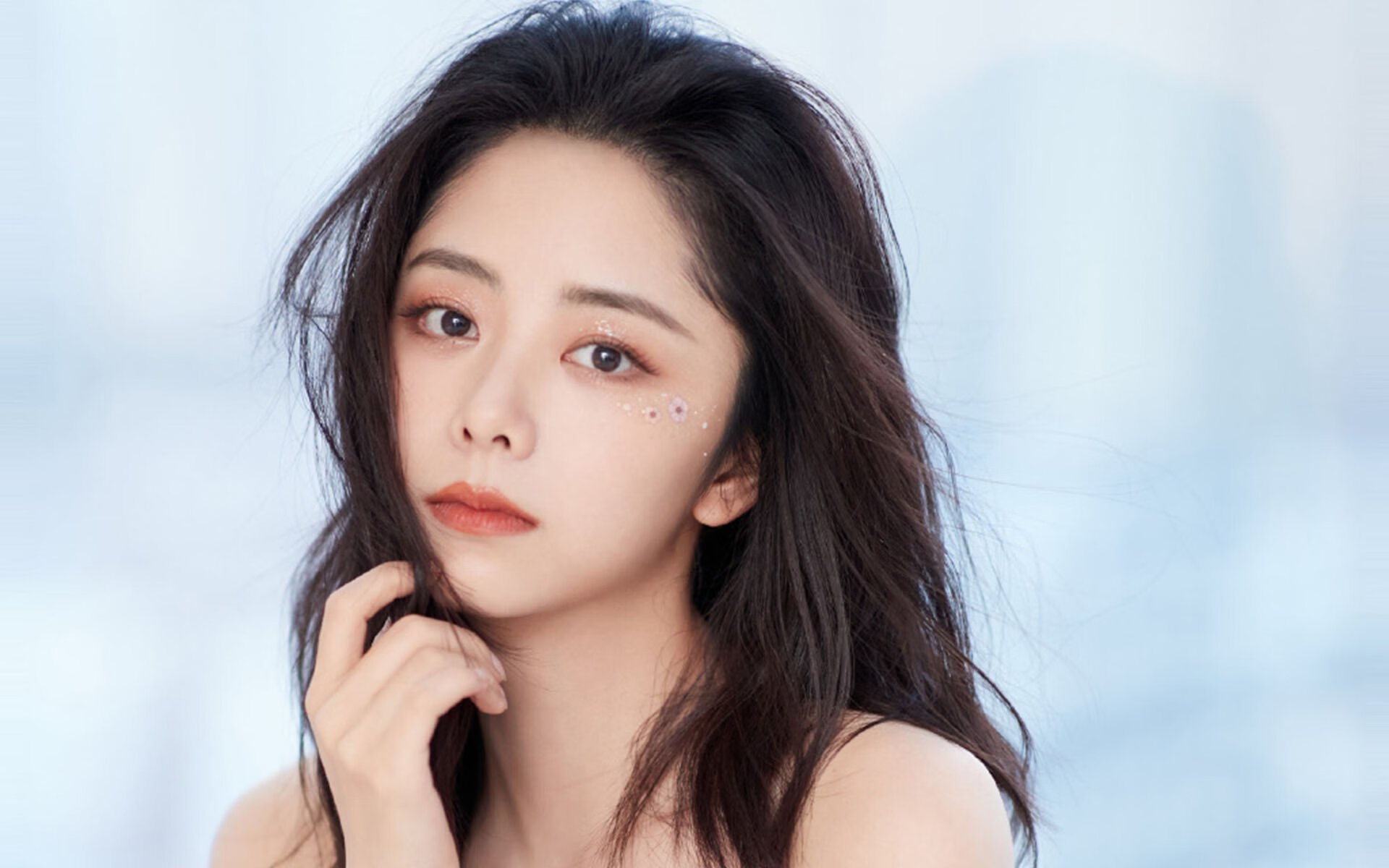 骑士对阵老鹰，利拉德攻防两端的绝对统治