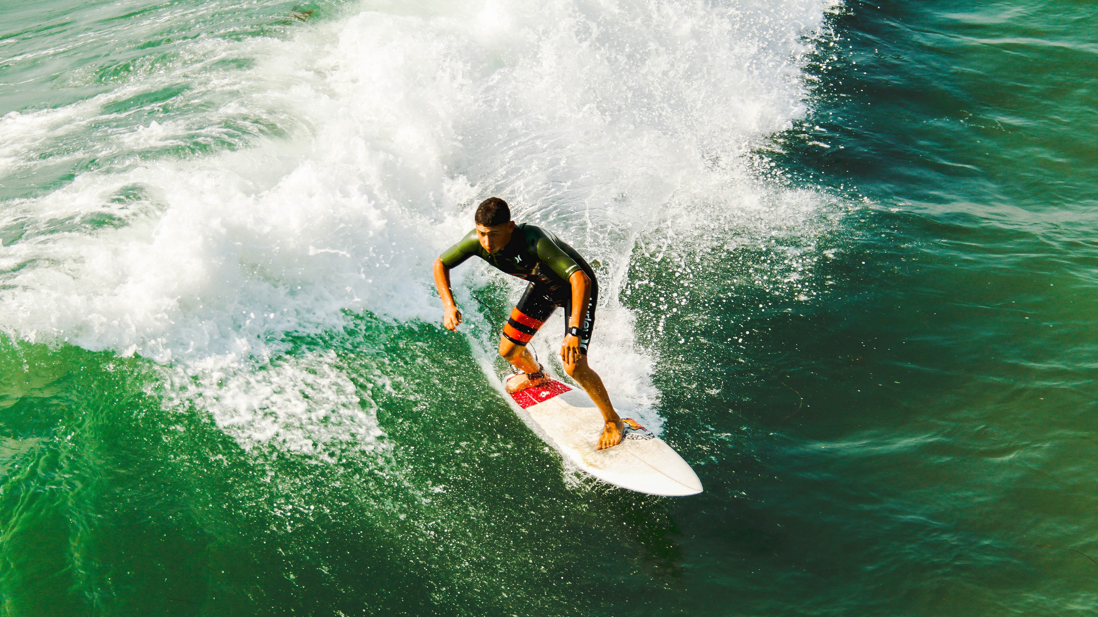 东北虎啸芝加哥，布克关键一击，吉林队稳稳拿下公牛